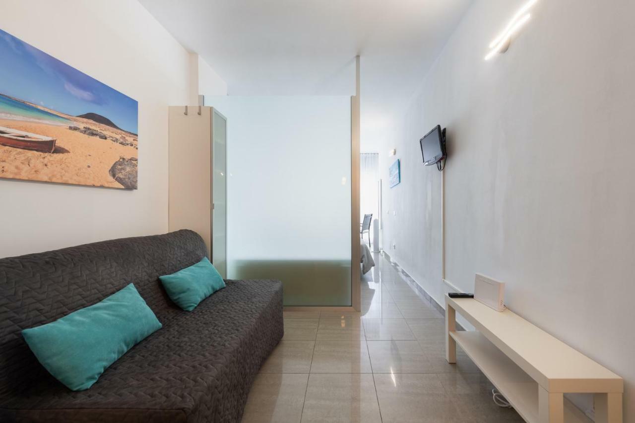 1St Line Studio Las Canteras Beach - Wifi Apartment ลาสปัลมาส เด กรานคานาเรีย ภายนอก รูปภาพ