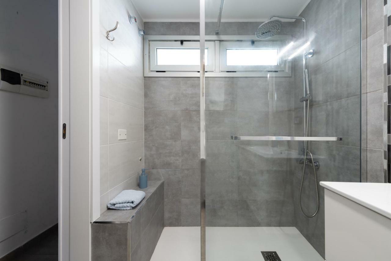 1St Line Studio Las Canteras Beach - Wifi Apartment ลาสปัลมาส เด กรานคานาเรีย ภายนอก รูปภาพ